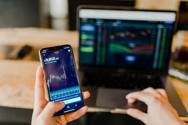 Best Stock Trading Apps for Beginners: The Top 7 Options for 2022